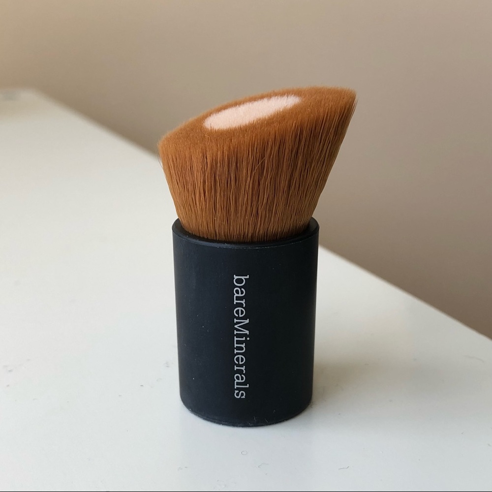 MINI Core Coverage Brush - bareMinerals